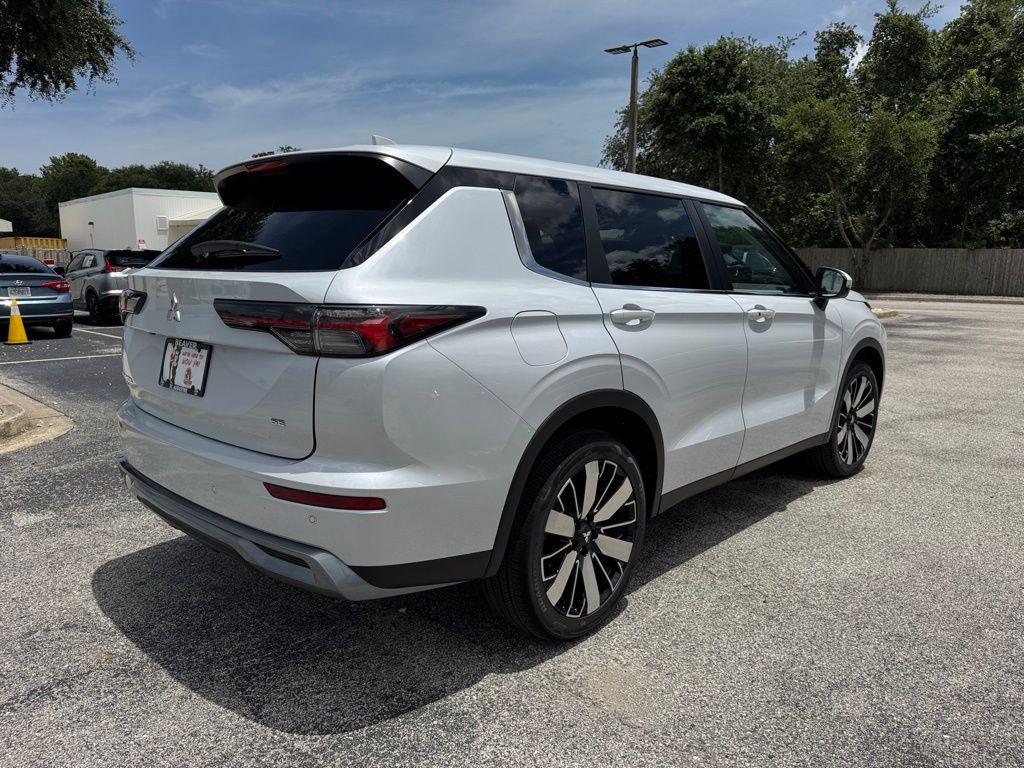 new 2025 Mitsubishi Outlander car, priced at $38,890