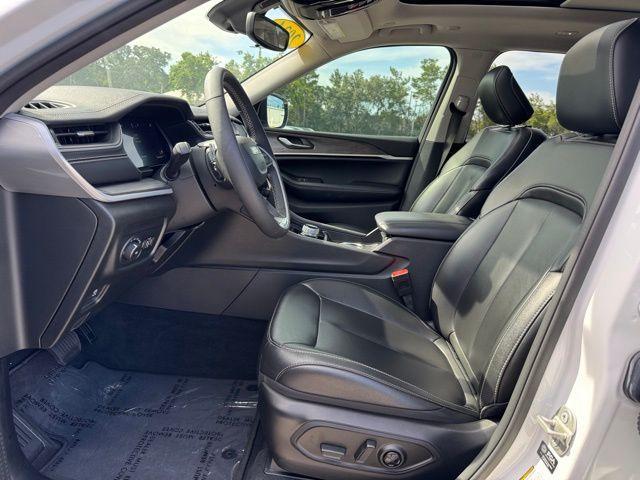 used 2024 Jeep Grand Cherokee L car, priced at $39,400
