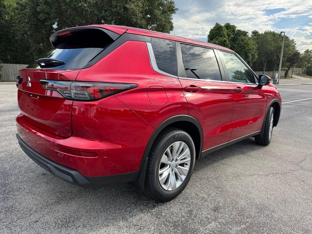 new 2025 Mitsubishi Outlander car, priced at $32,830