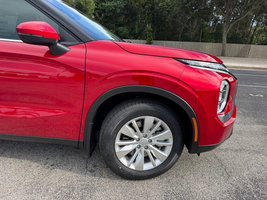 new 2025 Mitsubishi Outlander car, priced at $32,830