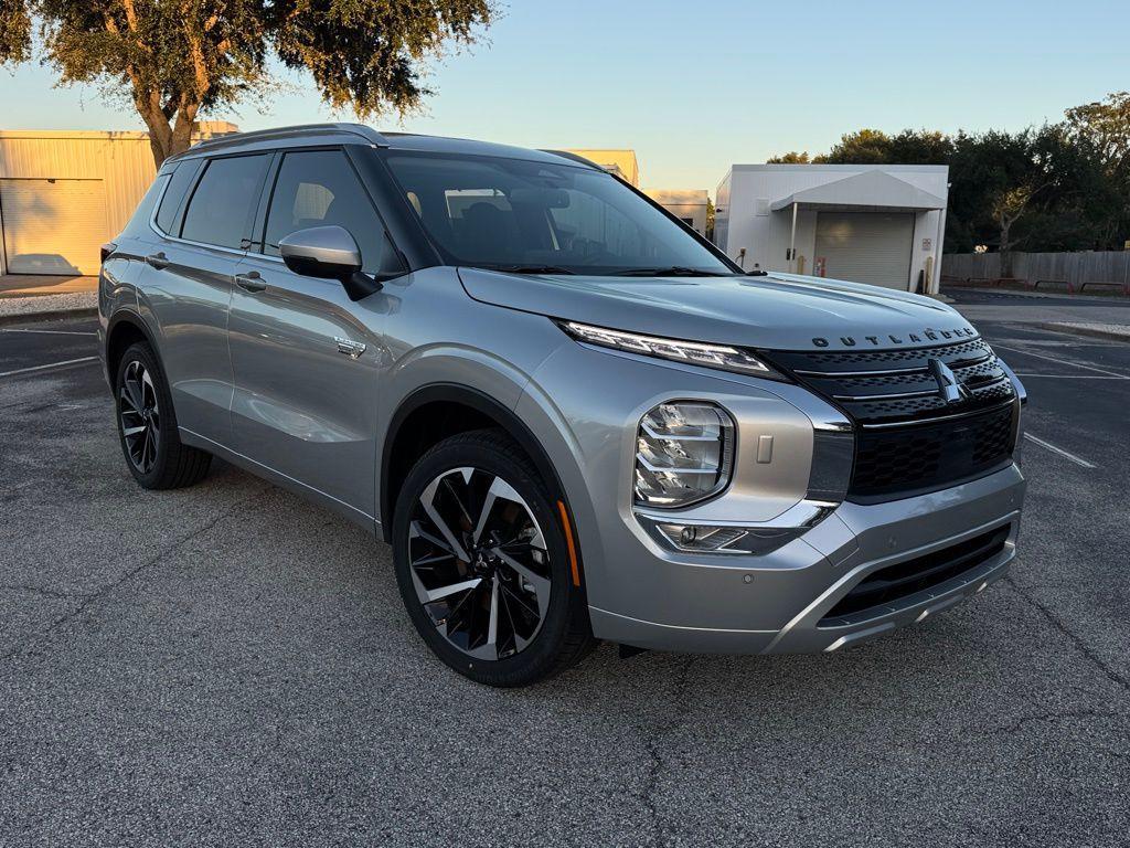 new 2025 Mitsubishi Outlander PHEV car, priced at $41,050