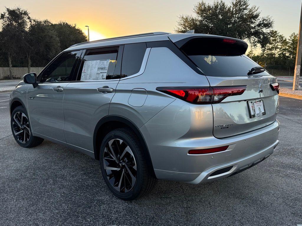 new 2025 Mitsubishi Outlander PHEV car, priced at $41,050