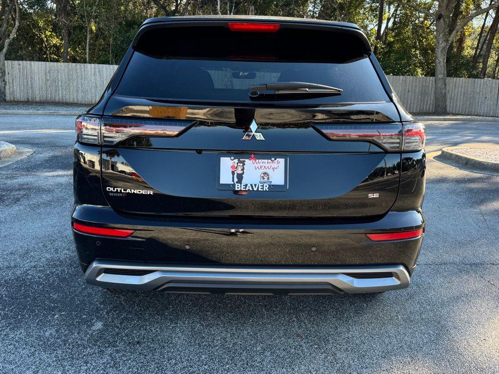 new 2025 Mitsubishi Outlander car