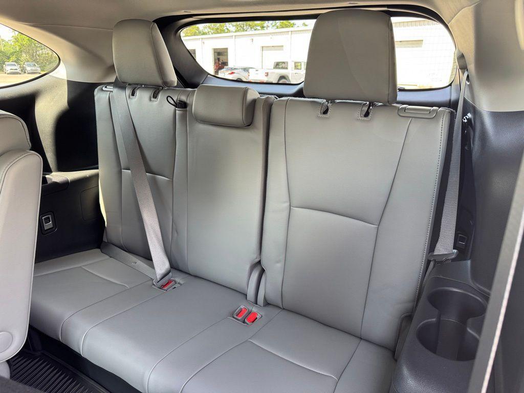 used 2023 Toyota Highlander car, priced at $41,500