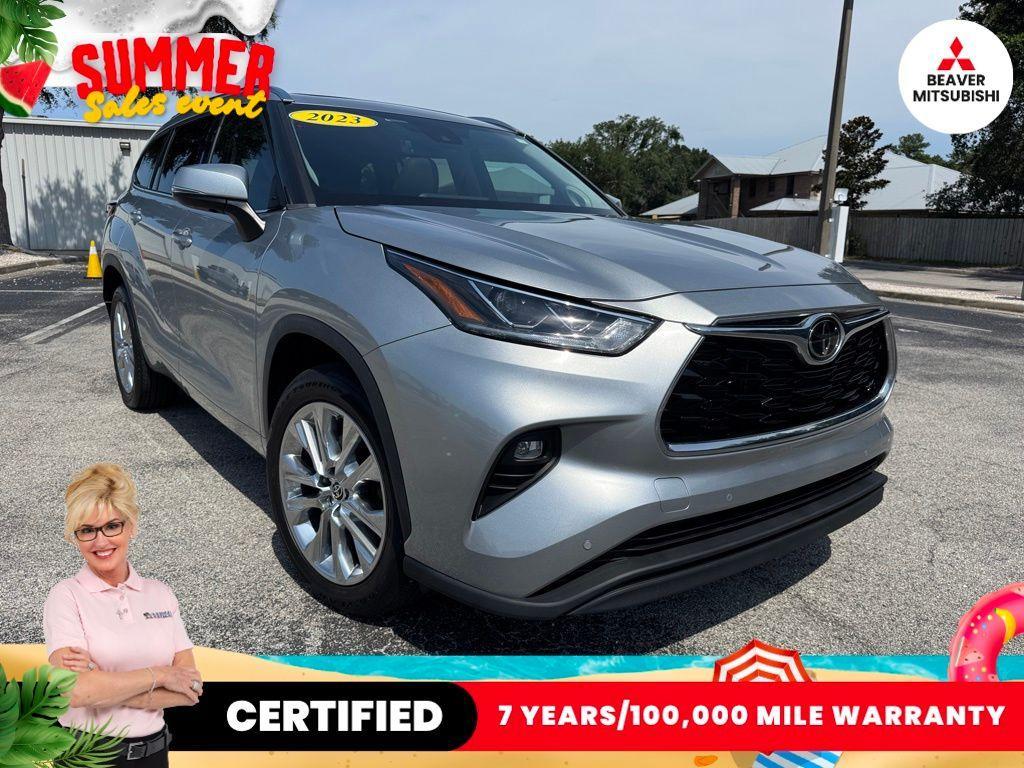 used 2023 Toyota Highlander car, priced at $40,500