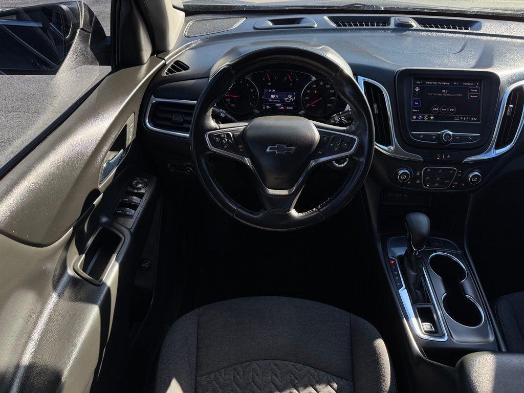 used 2022 Chevrolet Equinox car, priced at $20,700