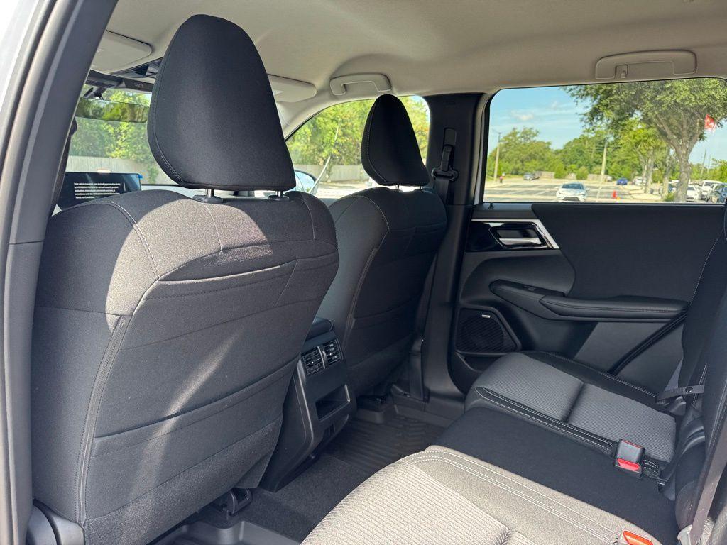 new 2025 Mitsubishi Outlander car, priced at $32,830