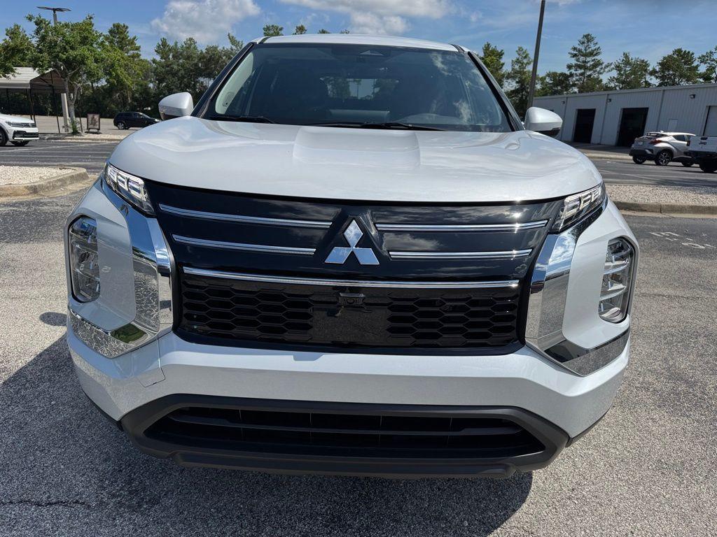 new 2025 Mitsubishi Outlander car, priced at $32,830