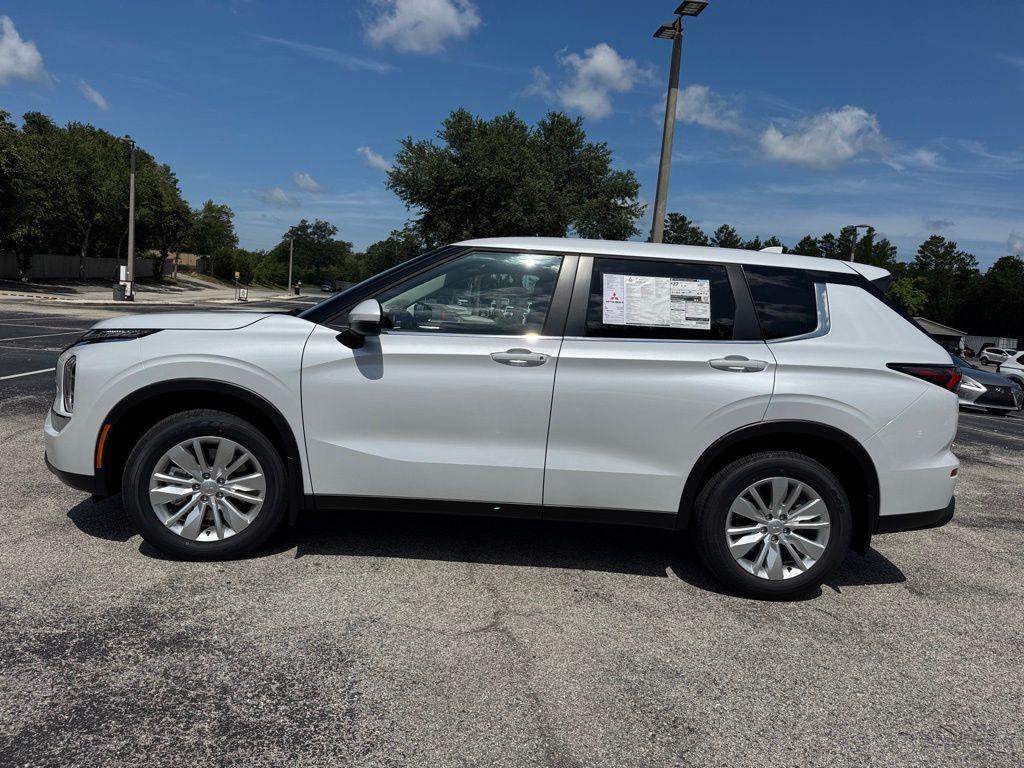 new 2025 Mitsubishi Outlander car, priced at $32,830