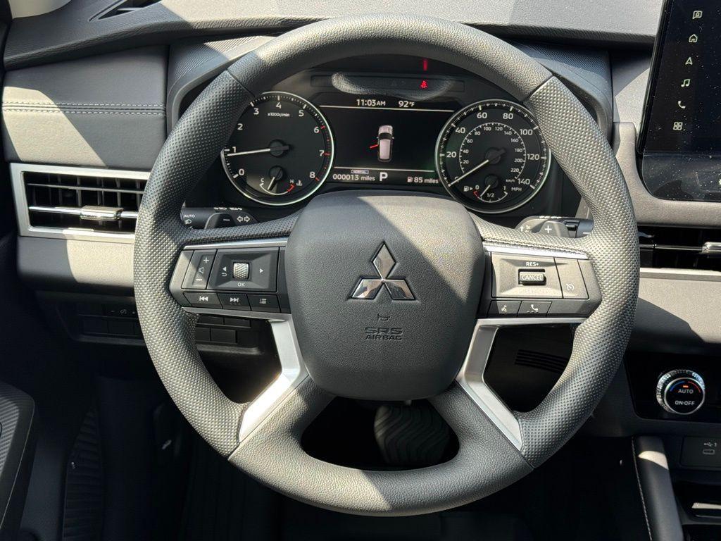 new 2025 Mitsubishi Outlander car, priced at $32,830