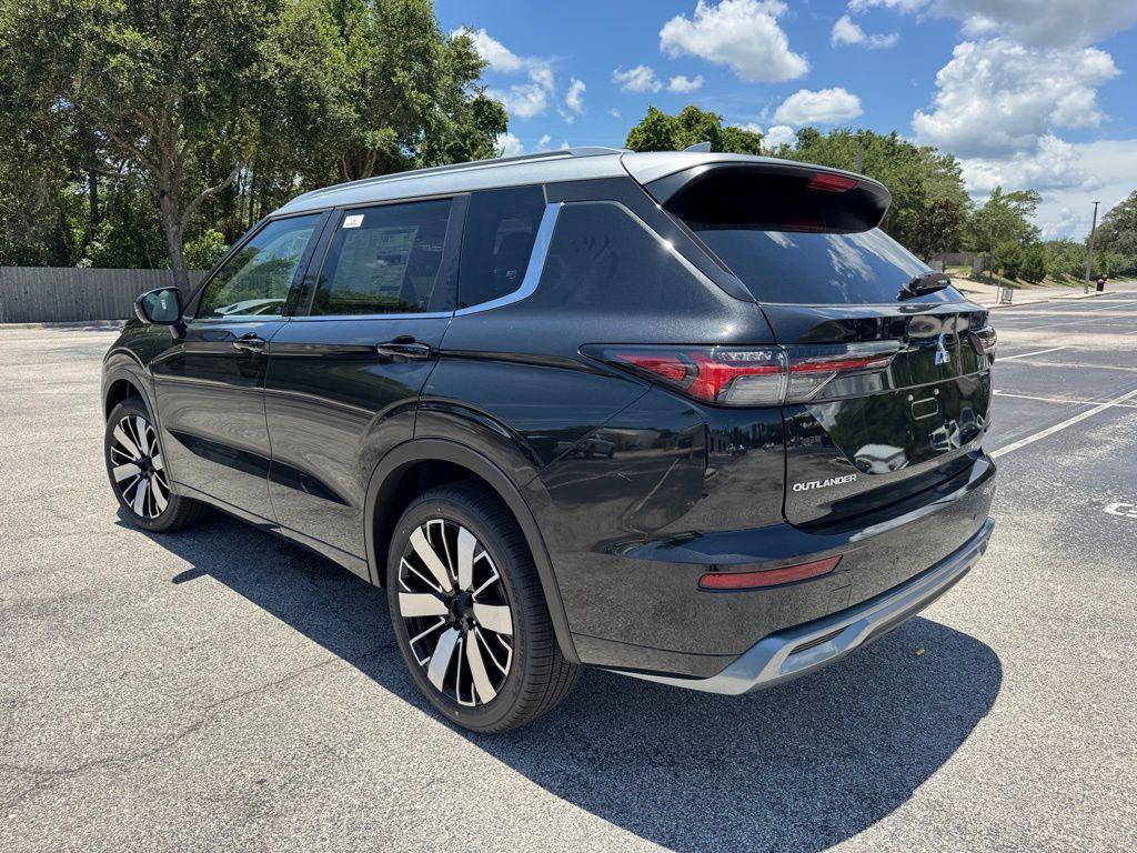 new 2025 Mitsubishi Outlander car, priced at $45,290