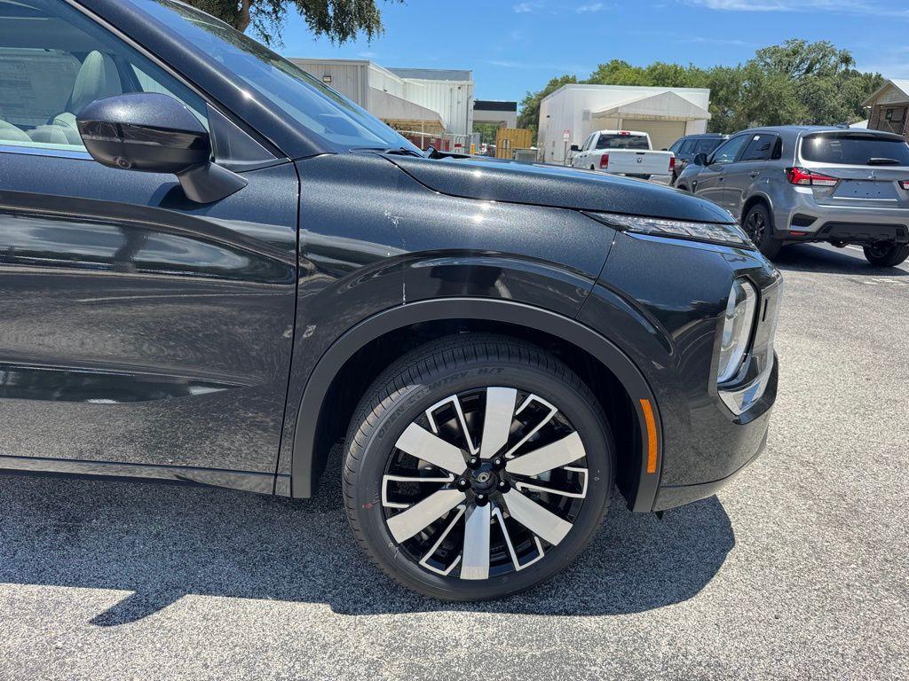 new 2025 Mitsubishi Outlander car, priced at $45,290