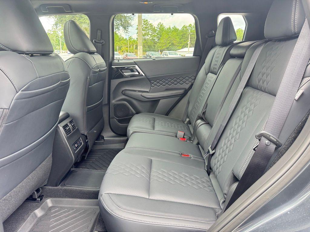 new 2025 Mitsubishi Outlander PHEV car, priced at $46,440