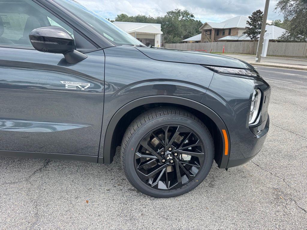 new 2025 Mitsubishi Outlander PHEV car, priced at $46,440