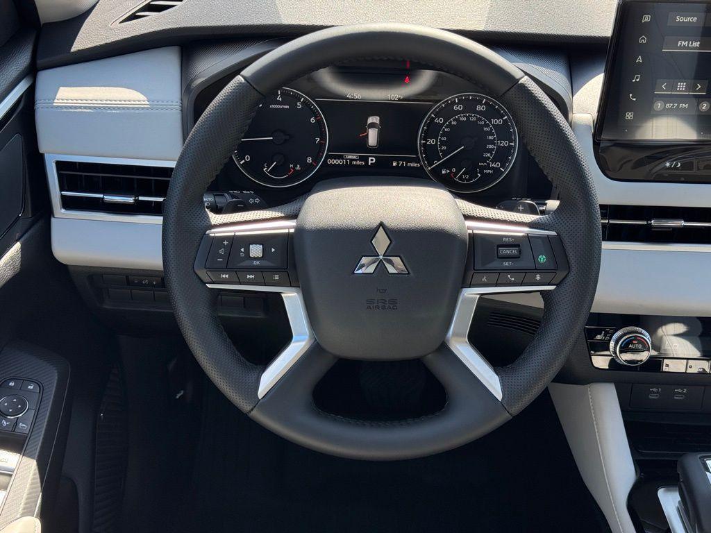 new 2025 Mitsubishi Outlander car, priced at $35,190