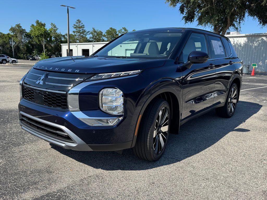 new 2025 Mitsubishi Outlander car, priced at $35,190