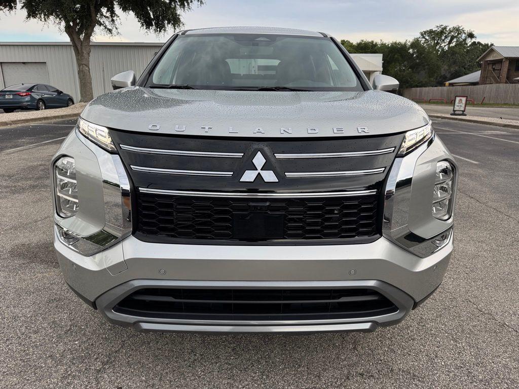 new 2025 Mitsubishi Outlander car, priced at $35,190