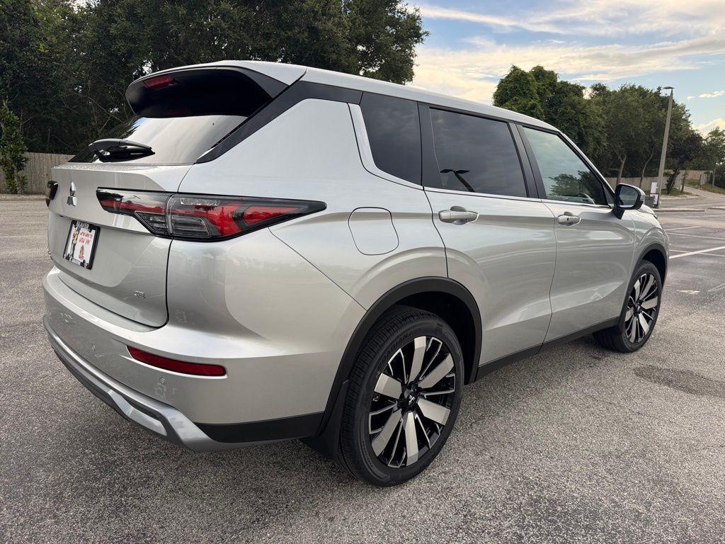 new 2025 Mitsubishi Outlander car, priced at $35,190