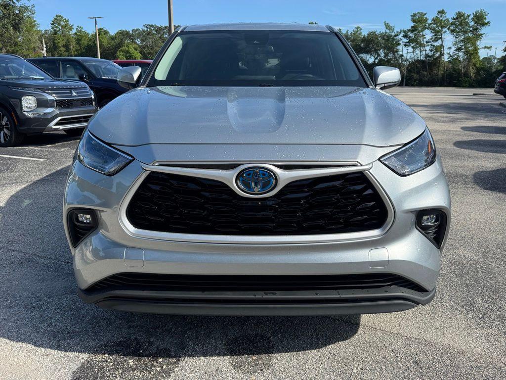 used 2023 Toyota Highlander Hybrid car, priced at $34,700
