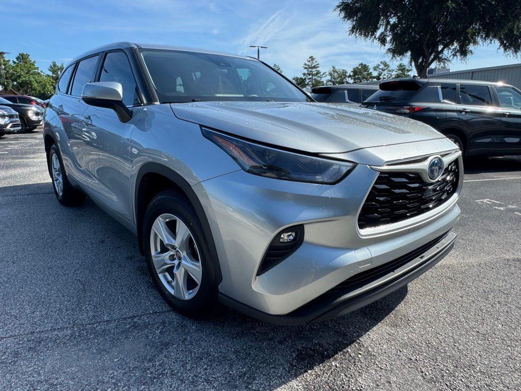used 2023 Toyota Highlander Hybrid car, priced at $34,700