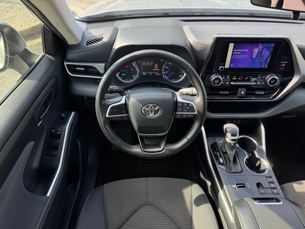 used 2023 Toyota Highlander Hybrid car, priced at $34,700