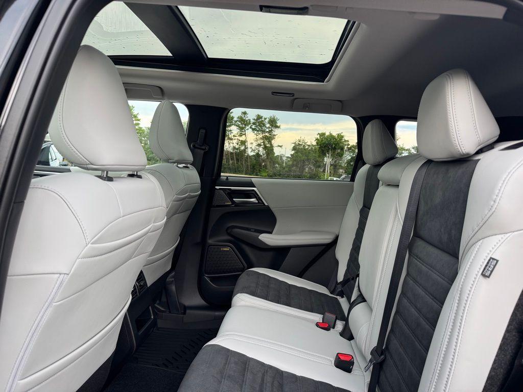 new 2025 Mitsubishi Outlander car, priced at $38,890