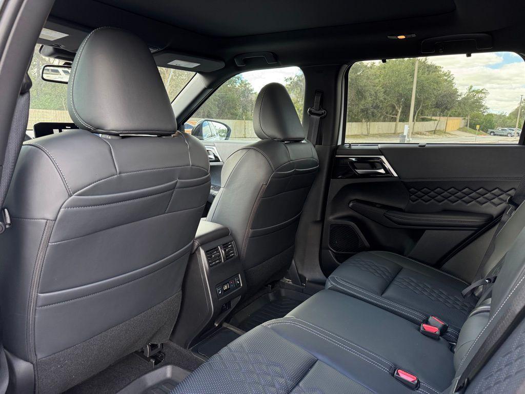 new 2025 Mitsubishi Outlander PHEV car, priced at $46,656