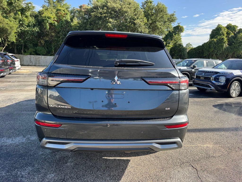 new 2025 Mitsubishi Outlander car, priced at $39,295