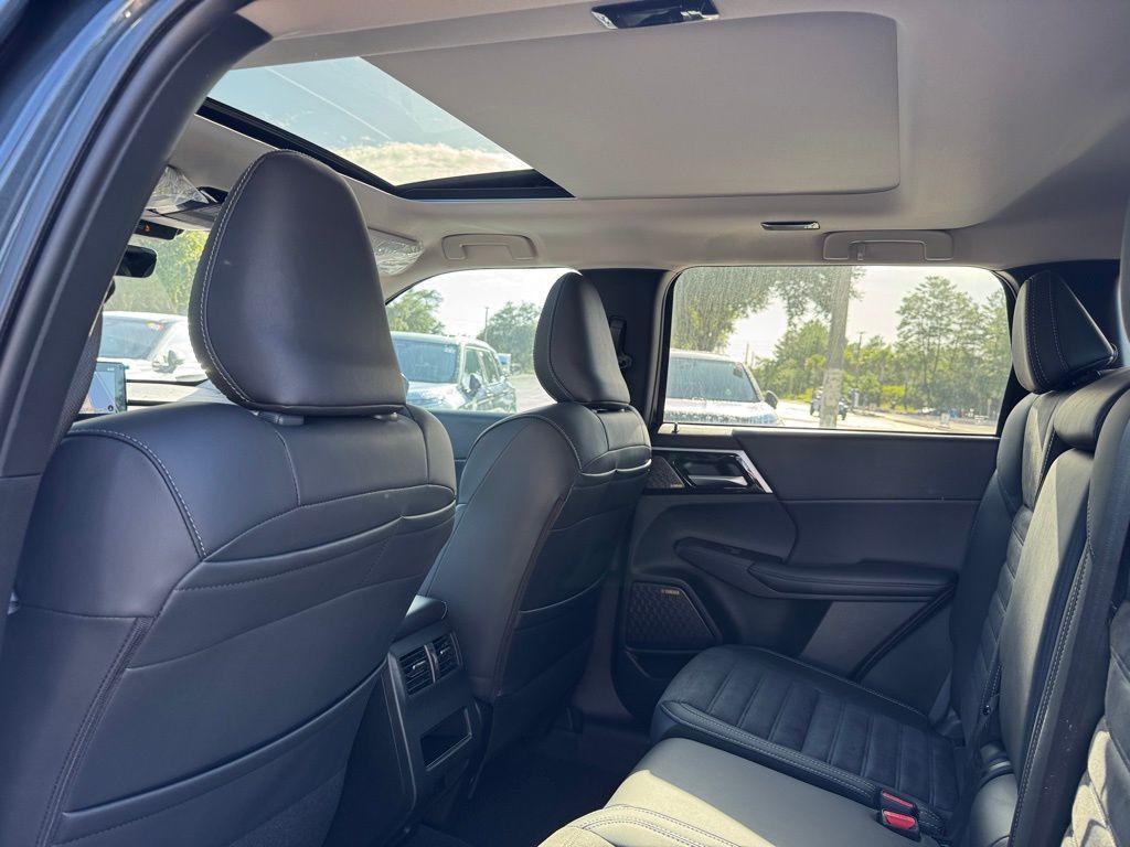 new 2025 Mitsubishi Outlander car, priced at $39,295