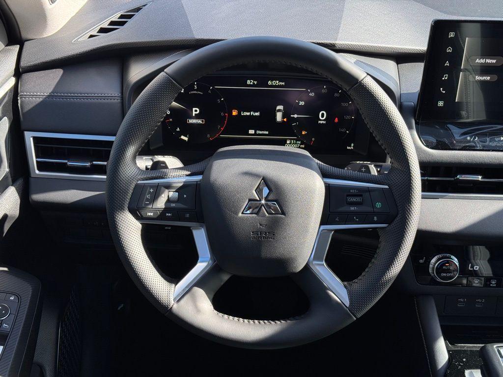 new 2025 Mitsubishi Outlander car, priced at $39,295