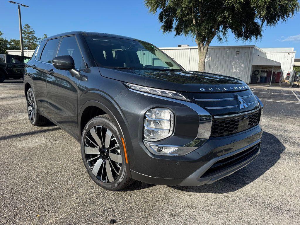 new 2025 Mitsubishi Outlander car, priced at $39,295