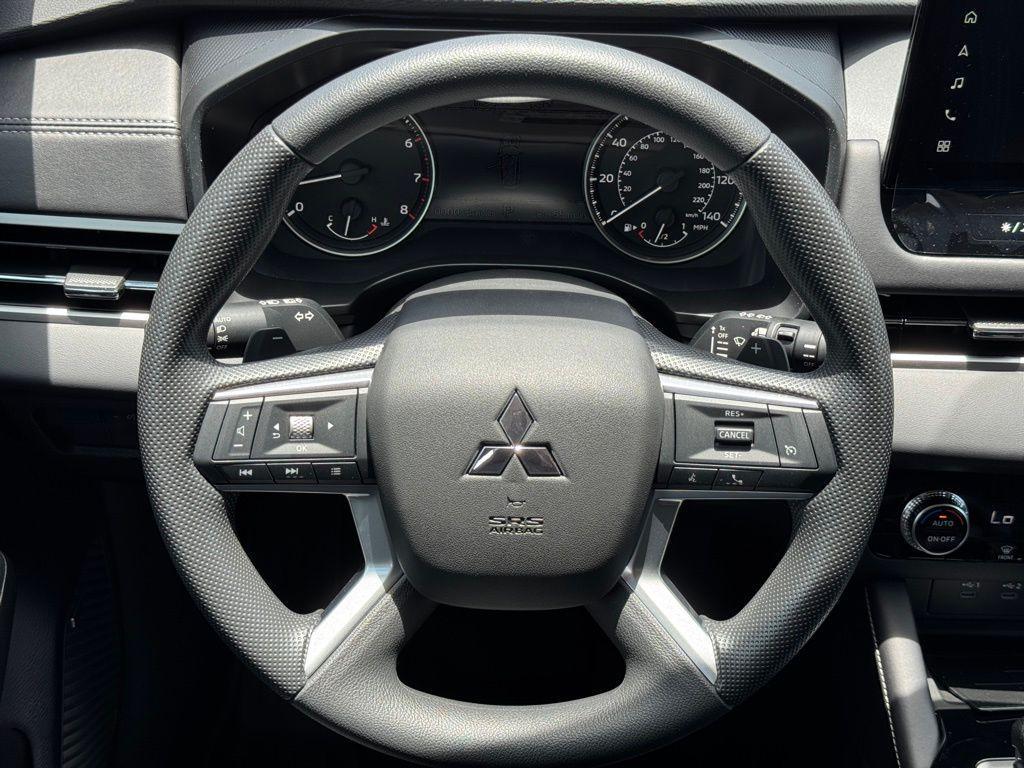 new 2025 Mitsubishi Outlander car, priced at $33,100