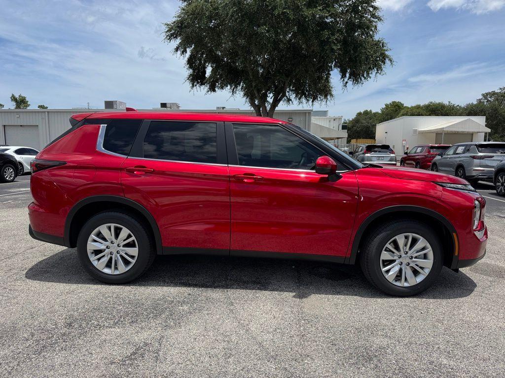 new 2025 Mitsubishi Outlander car, priced at $33,100