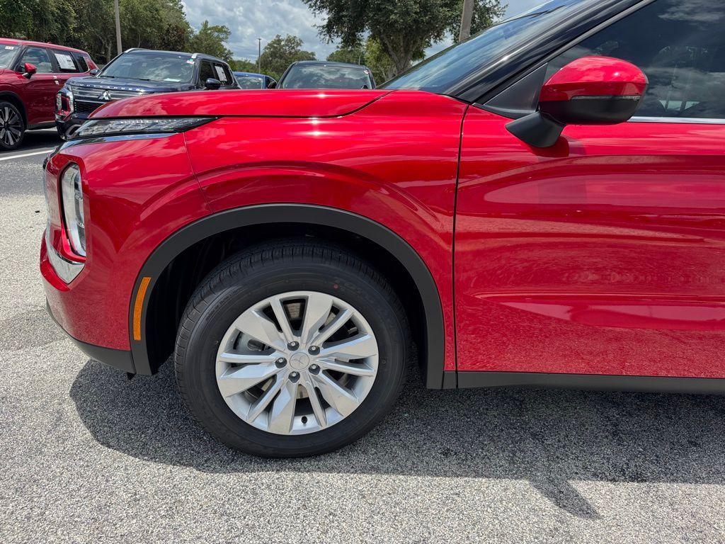 new 2025 Mitsubishi Outlander car, priced at $33,100