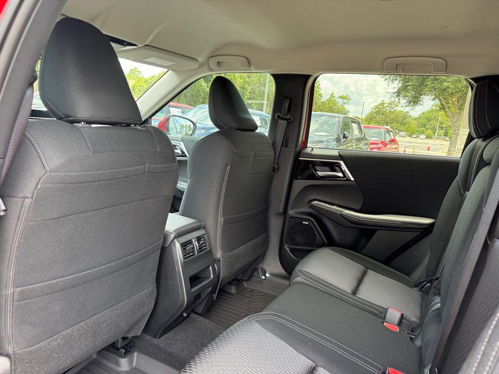 new 2025 Mitsubishi Outlander car, priced at $33,100