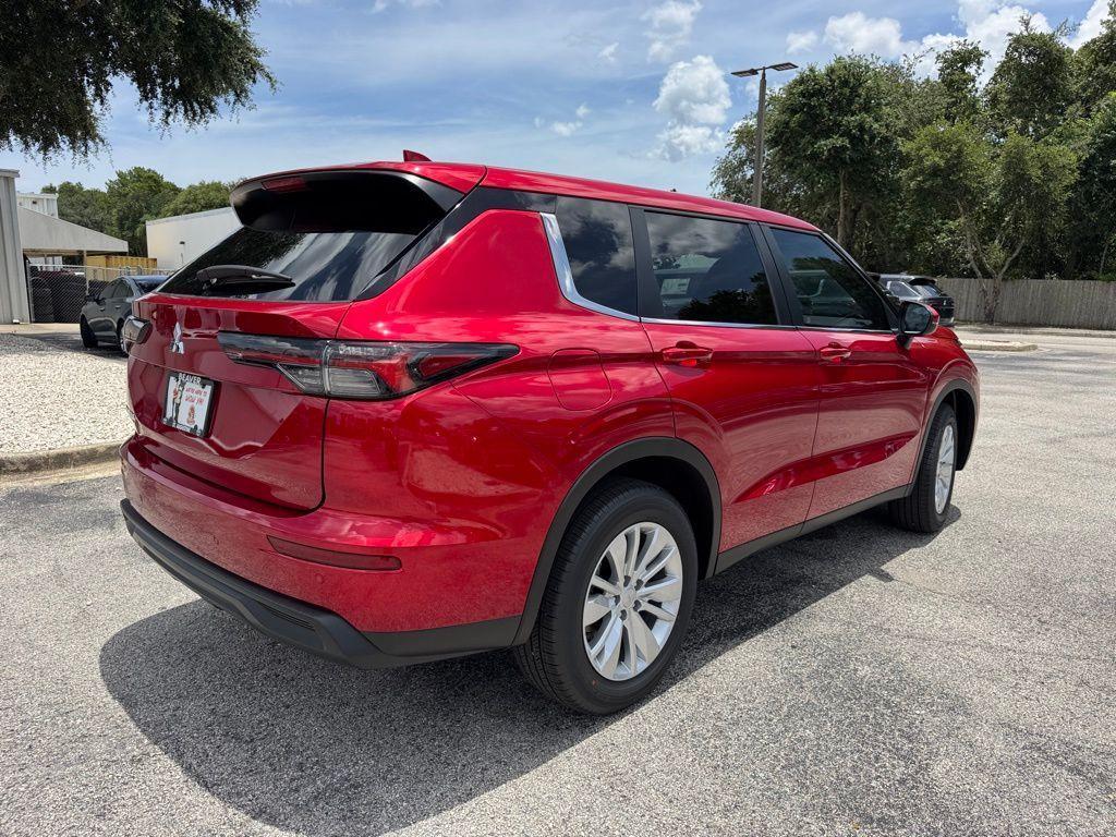 new 2025 Mitsubishi Outlander car, priced at $33,100