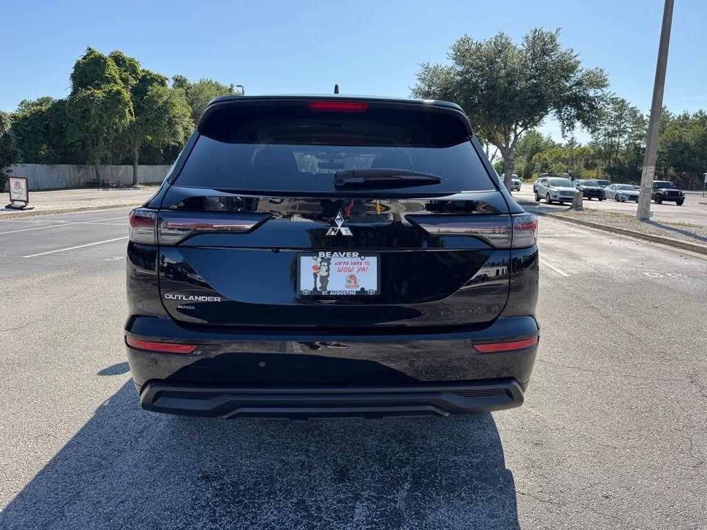 new 2025 Mitsubishi Outlander car, priced at $32,235