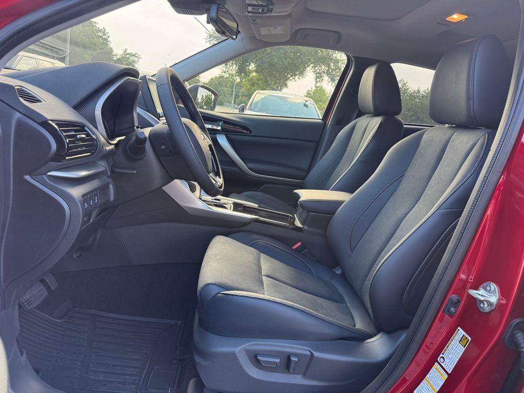 new 2025 Mitsubishi Eclipse Cross car, priced at $34,625
