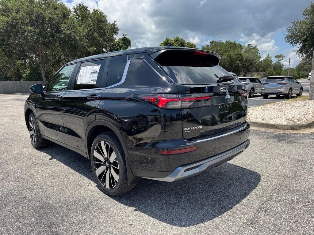 new 2025 Mitsubishi Outlander car, priced at $36,205