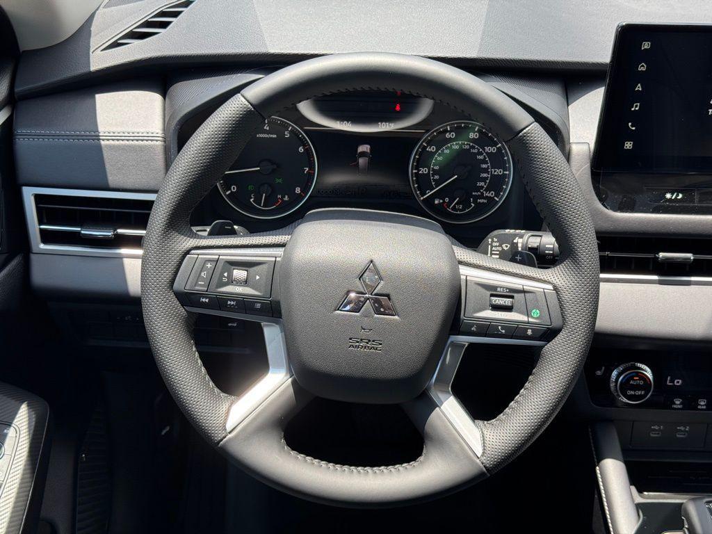 new 2025 Mitsubishi Outlander car, priced at $36,205