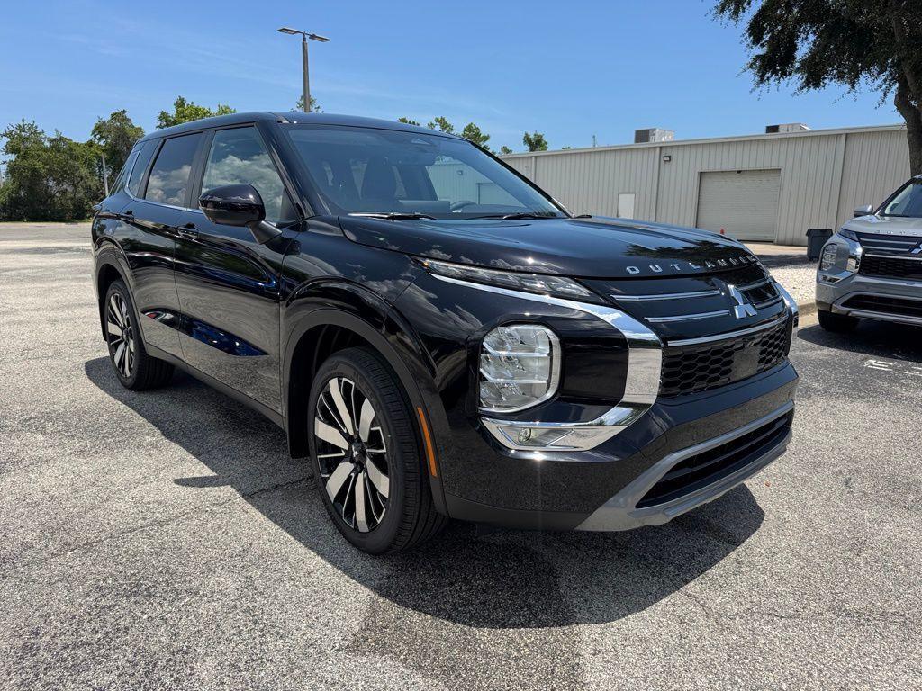new 2025 Mitsubishi Outlander car, priced at $36,205