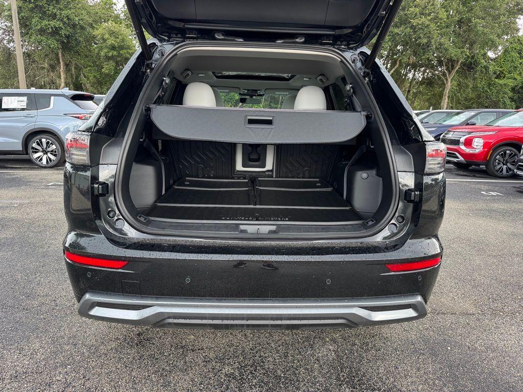 new 2025 Mitsubishi Outlander car, priced at $41,940