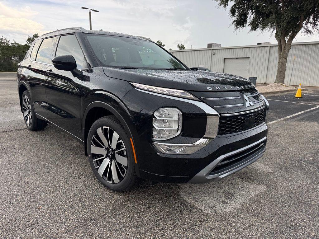 new 2025 Mitsubishi Outlander car, priced at $41,940