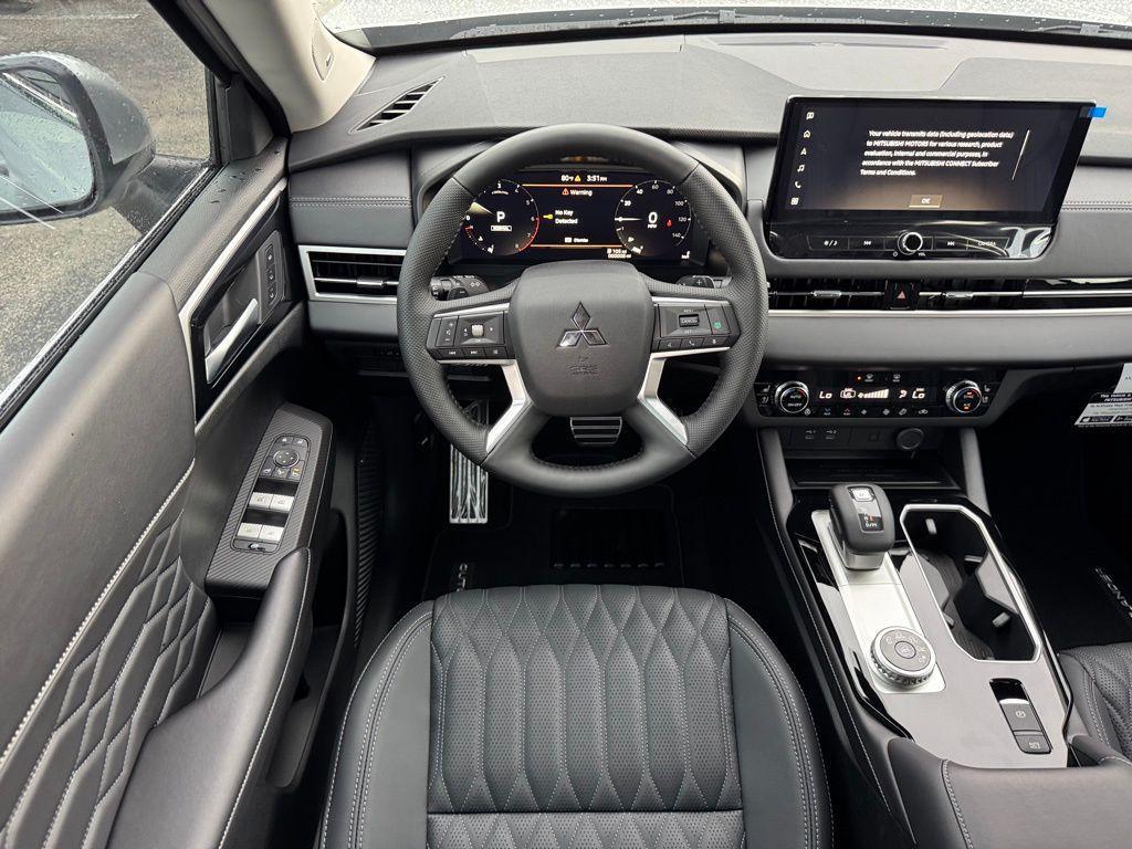 new 2025 Mitsubishi Outlander car, priced at $41,345