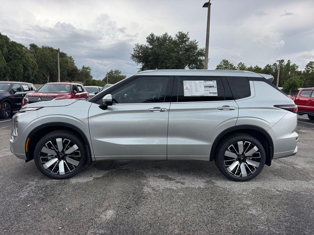 new 2025 Mitsubishi Outlander car, priced at $41,345