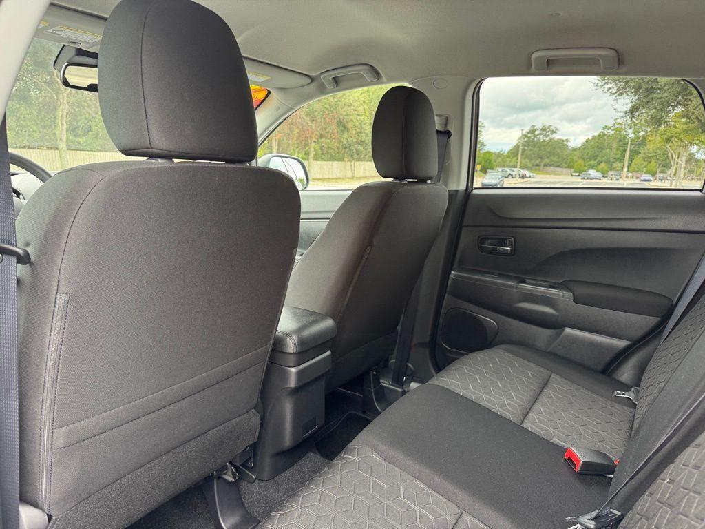 new 2025 Mitsubishi Outlander Sport car