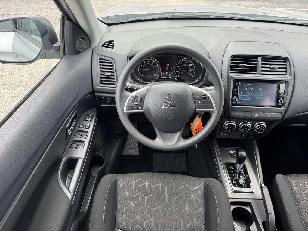 new 2025 Mitsubishi Outlander Sport car