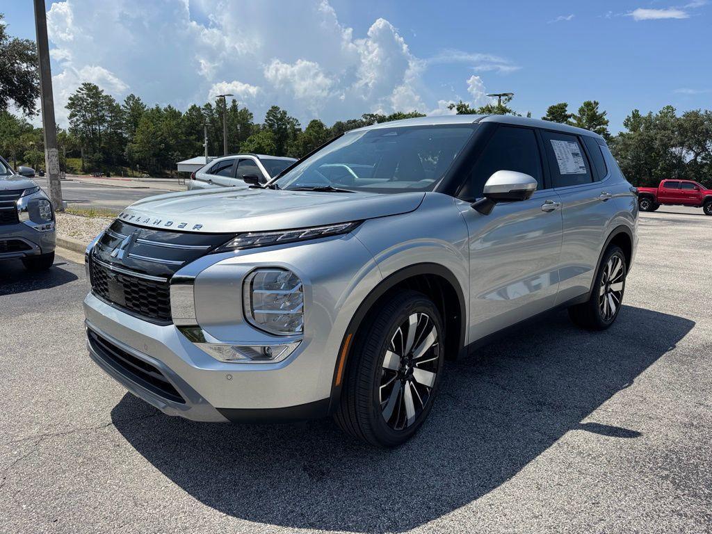 new 2025 Mitsubishi Outlander car, priced at $36,105