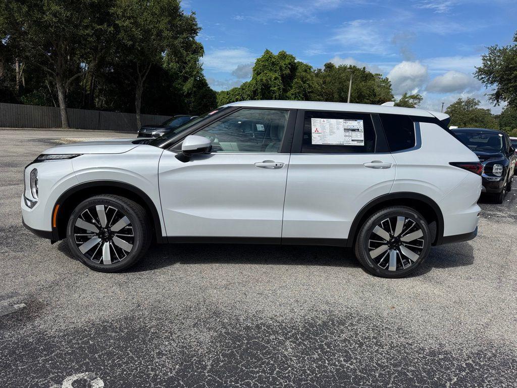 new 2025 Mitsubishi Outlander car, priced at $36,700