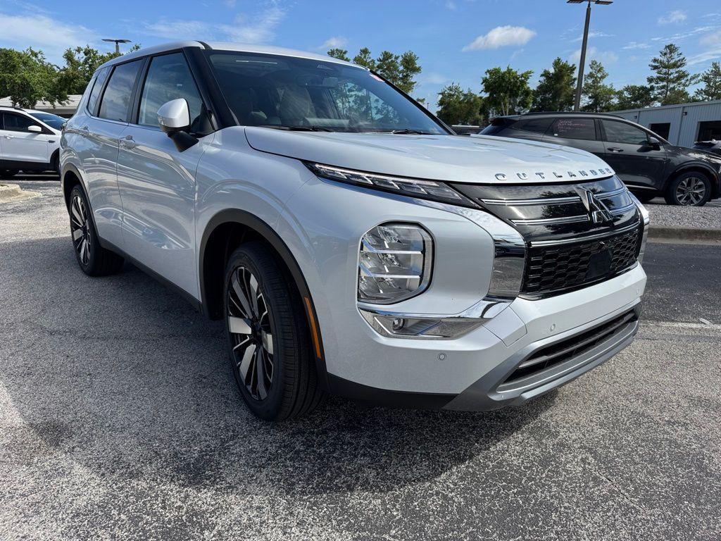 new 2025 Mitsubishi Outlander car, priced at $36,700